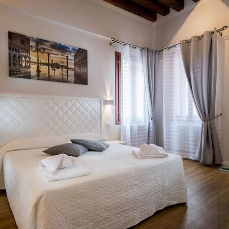 Hotel Ca' Giusta Wenecja Zewnętrze zdjęcie